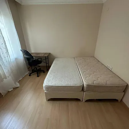 Lovely 2 Bedroom In Center Апартаменты *